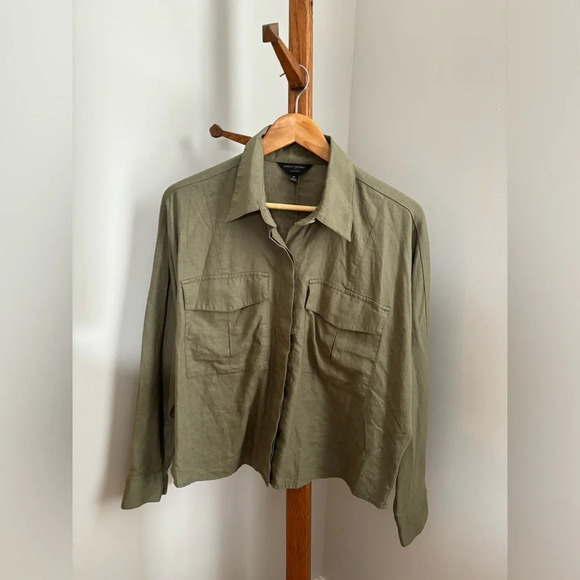 Banana Republic Med Green Linen Blend Button Down Long Sleeve Shirt Minimalist - Picture 1 of 3